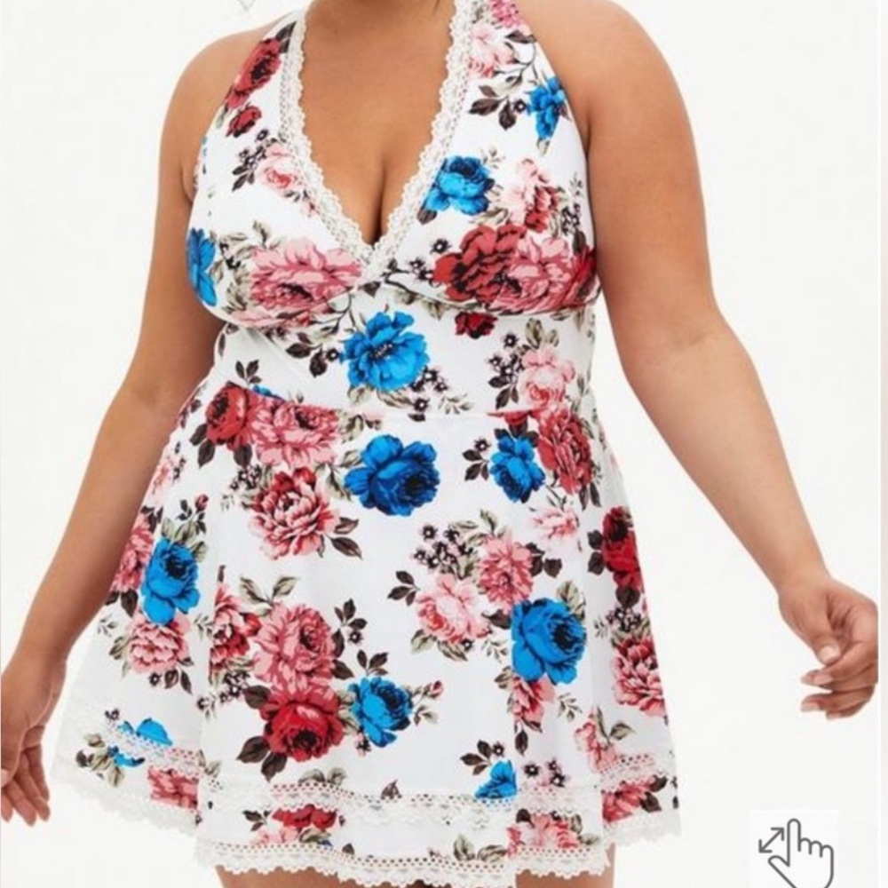 NWOT! Torrid sz 2 Summer Floral Wireless Mid Lace Trimmed Swim Dress 2X